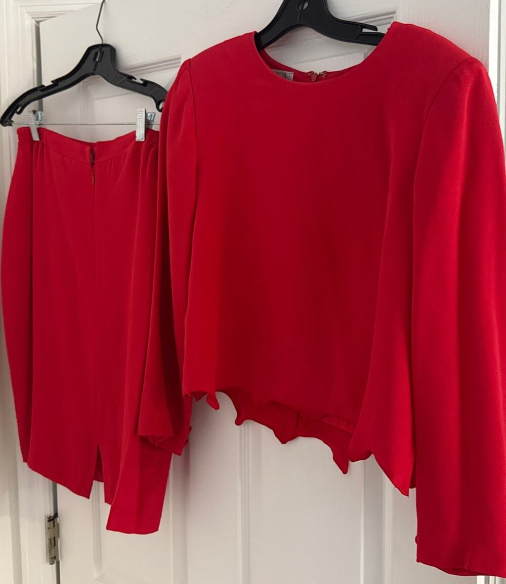 VTG Yolanda Lorente 100% Silk 2-Piece Skirt Suit Set Handkerchief Hem Red Sz S